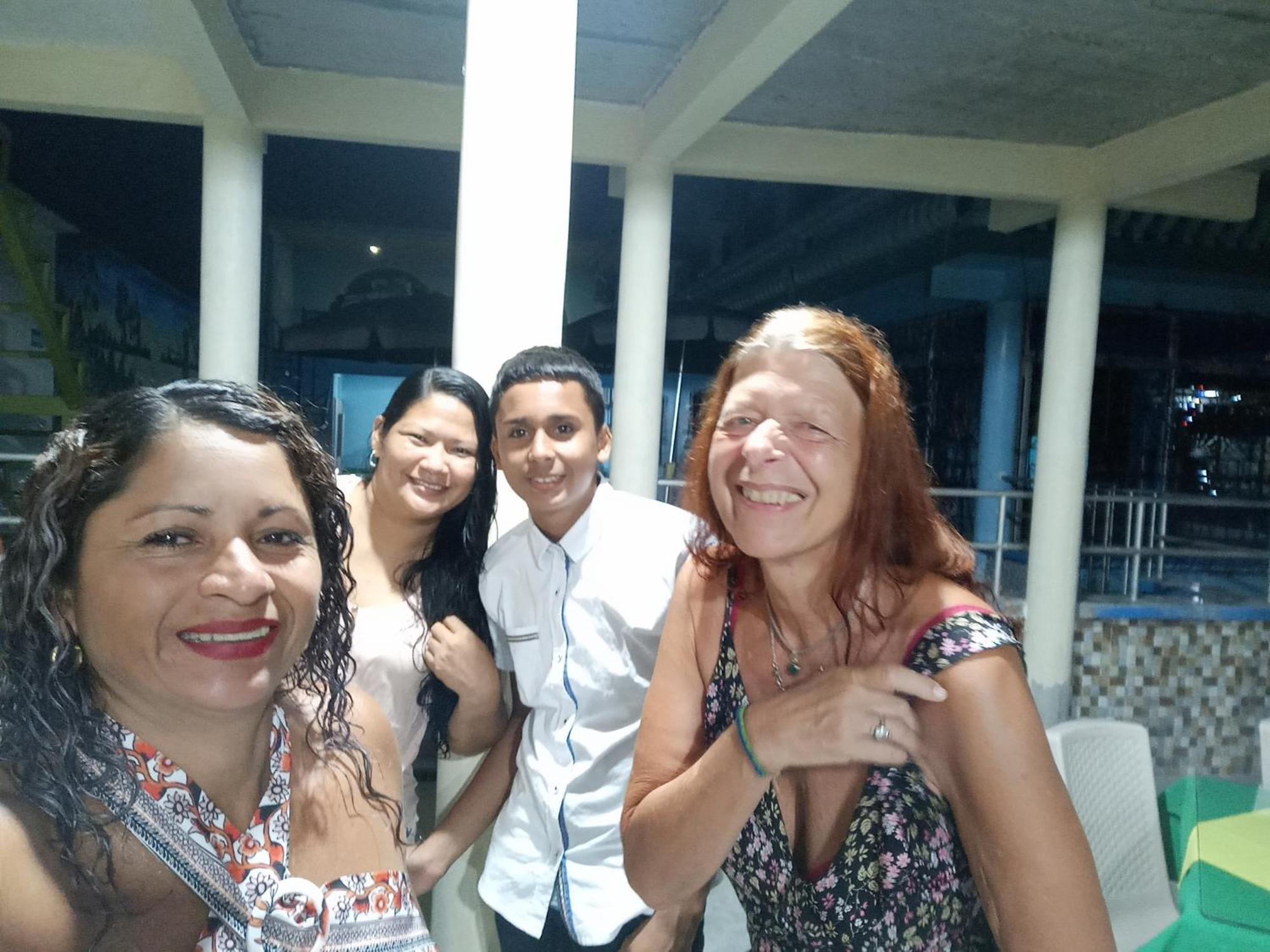 Hotel Alto Amazonas เลติเซีย ภายนอก รูปภาพ